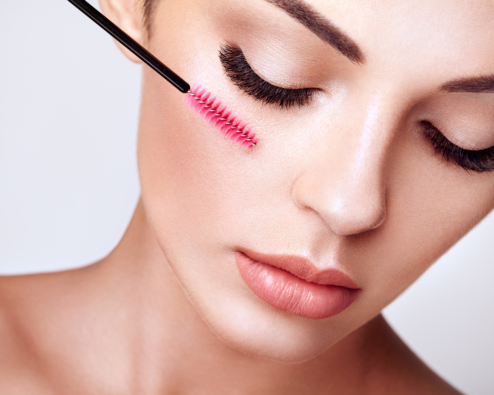 The-Role-of-Eyelash-Extension-Suppliers-UK-Beauty-Industry-2